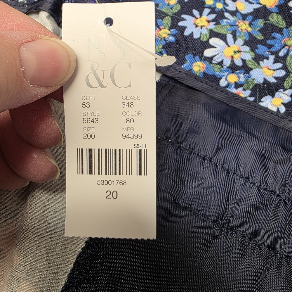NWT New York & Company Slim Ankle Navy Blue Floral Plus Size 20 Pants - Picture 8 of 10